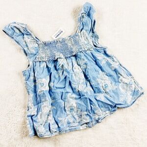 Old Navy Chambray Floral Light Blue Smocked Denim-Style Top Size XS Brand New